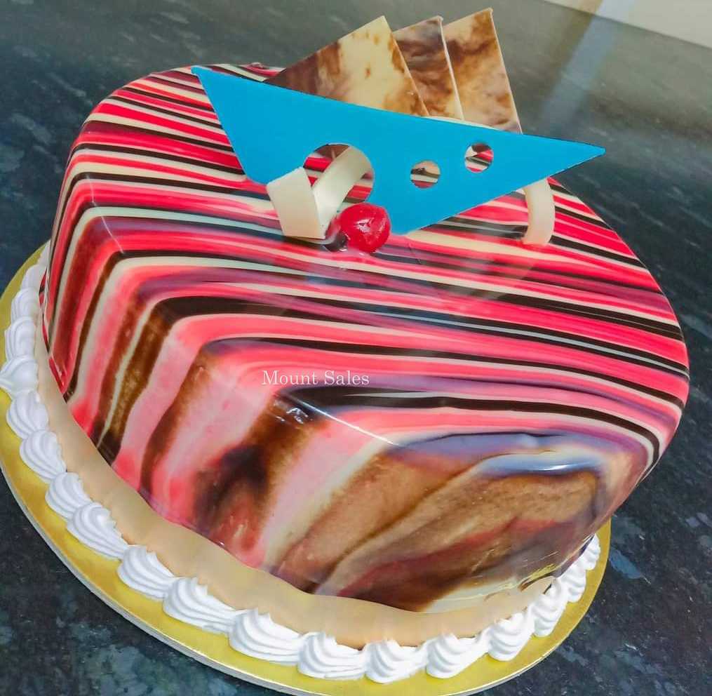 Premium RED N White Velvet Cake